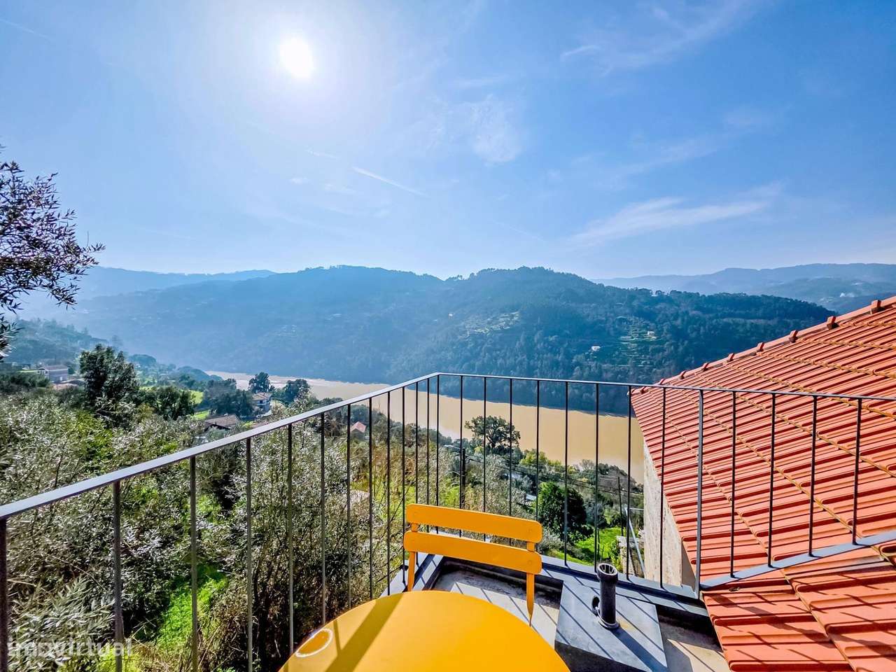 MORADIA ISOLADA DE PEDRA | 3 SUITES | PISCINA | VISTA DOURO |...