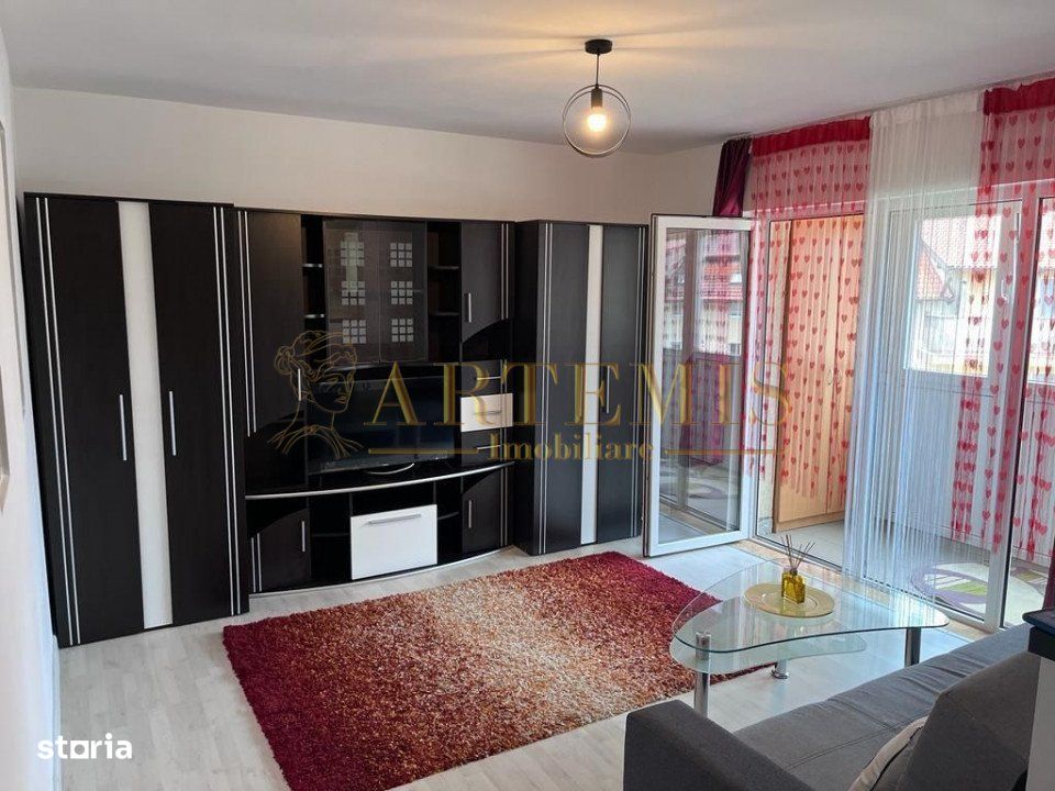 Apartament de 2 camere, decomandat, 46 mp., zona Florilor