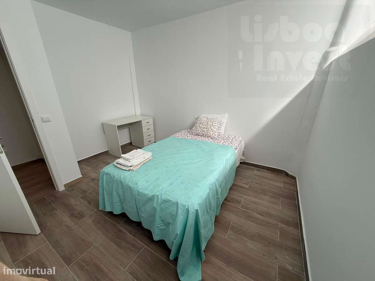 T4 Duplex totalmente remodelado na zona de Campolide-4
