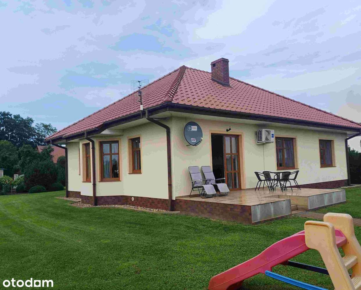 NOWY ZAMEK Piękny dom, duża działka z własnym stawem w Dolinie Baryczy-16