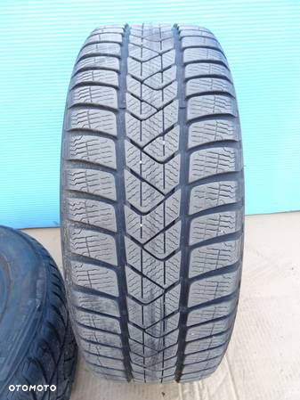 Pirelli Winter SottoZero 3 205/60R16 96H 6,13mm - 1