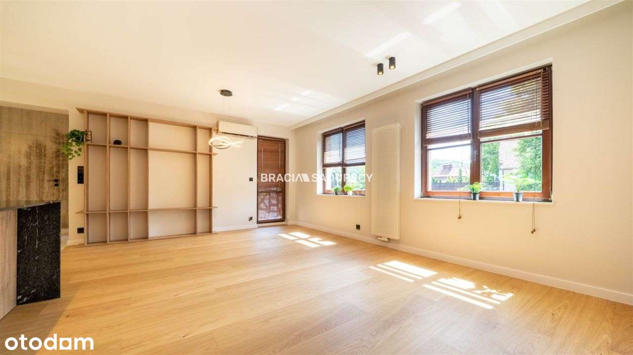 Wola Justowska apartament z miejscem postojowym-17