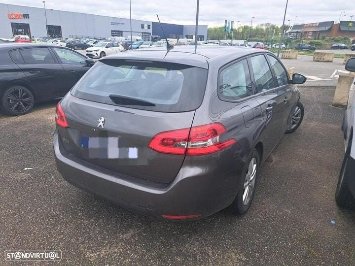 Peugeot 308 SW 1.5 BlueHDi Style EAT8 - 3