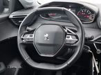 Peugeot 208 1.2 PureTech Allure - 17