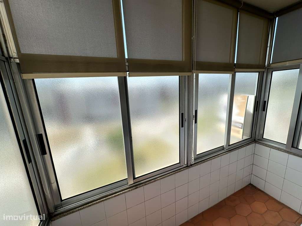 Apartamento T2+1 no centro da Maia-7