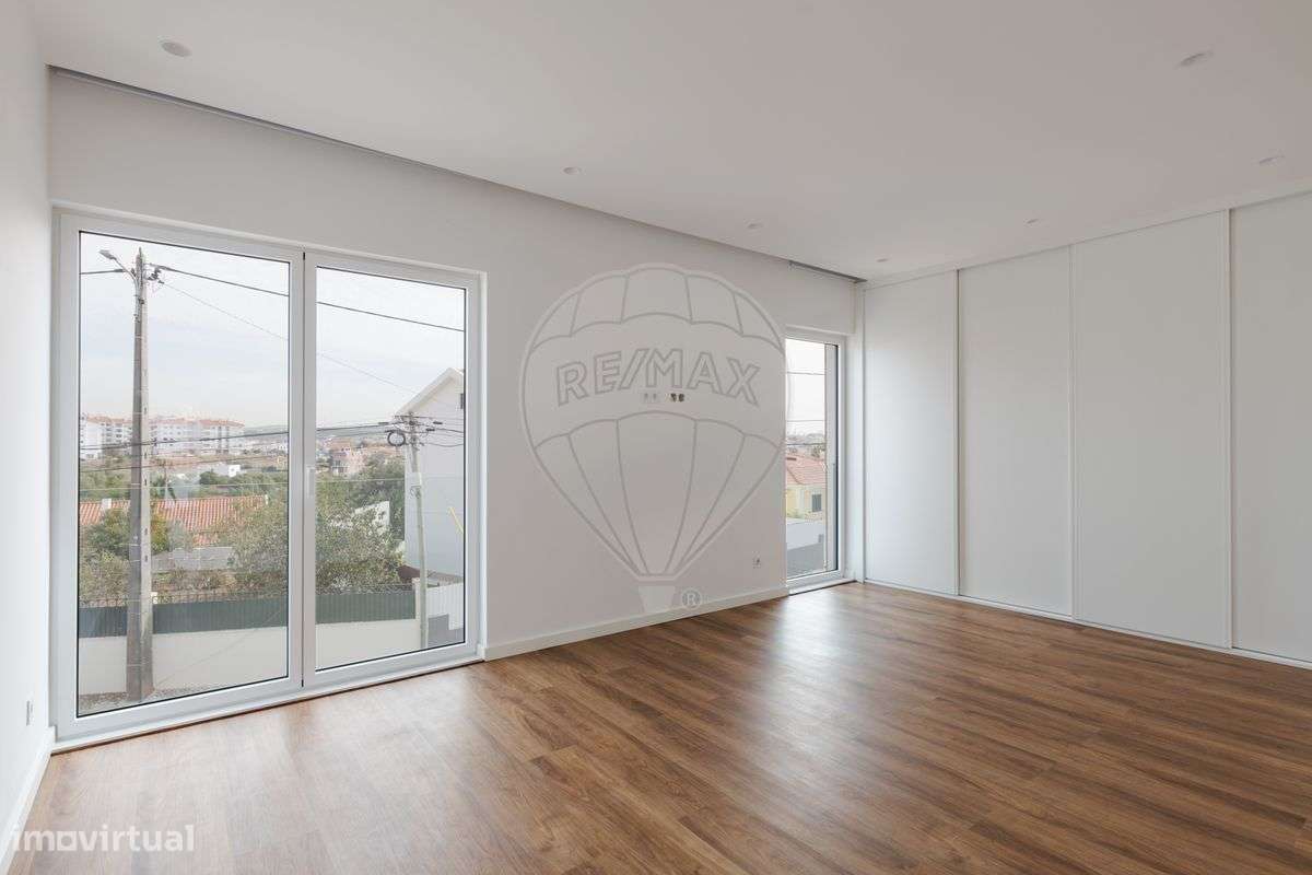 Moradia T4 para venda-23