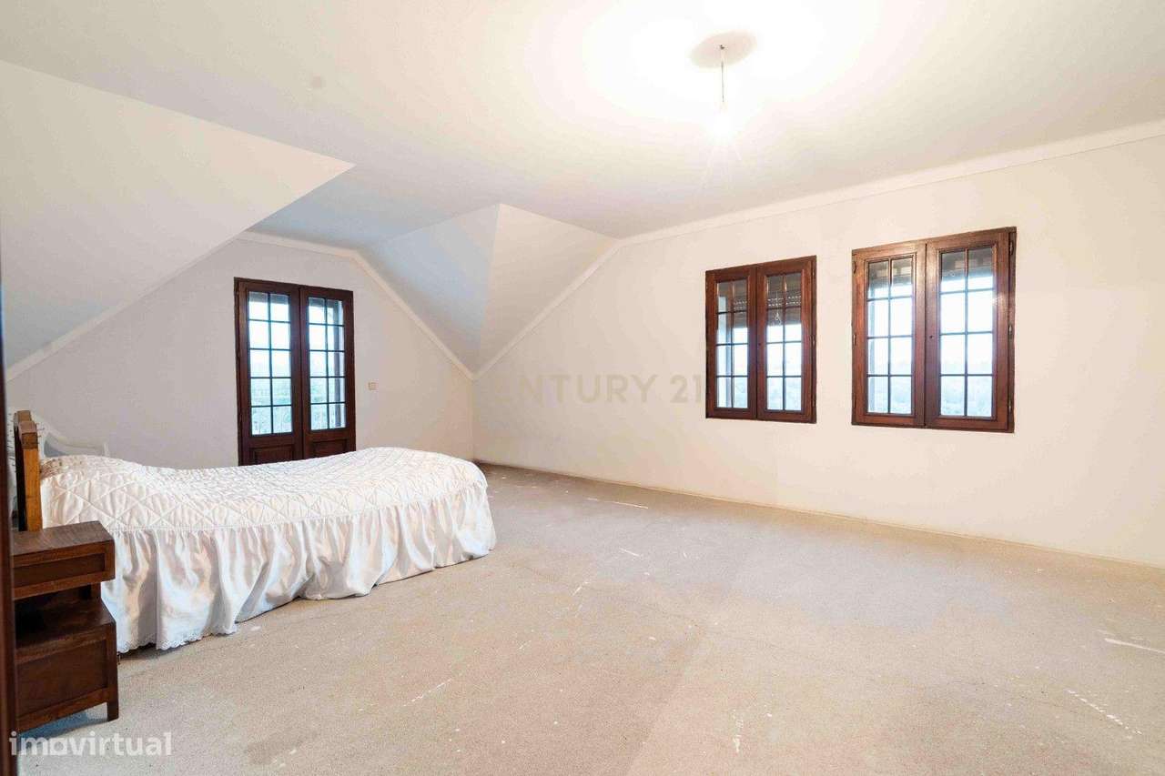 Vende-se Moradia T4 na Póvoa da Abraveia – Vila Nova de Poiares-15