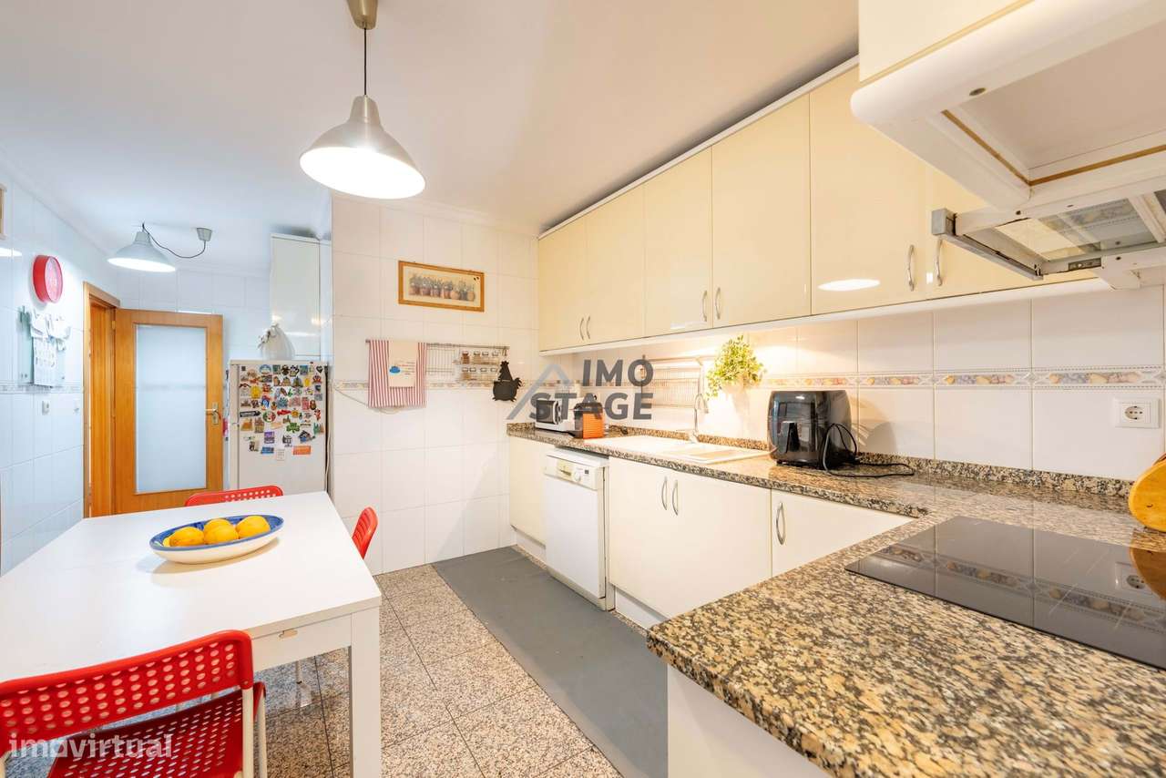 Excelente T3+1 na Avenida da Conduta – Rio Tinto-12