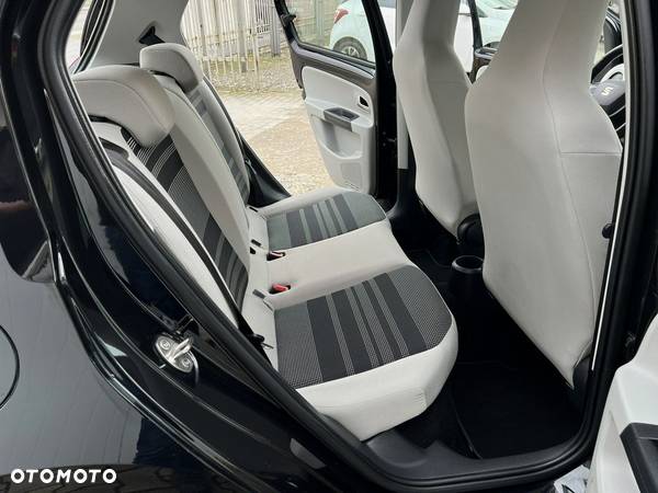 Seat Mii 1.0 Ecomotive by Cosmopolitan - 23