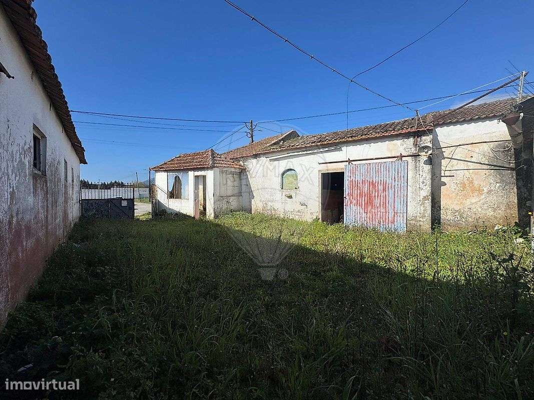 Moradia T2 para venda-33