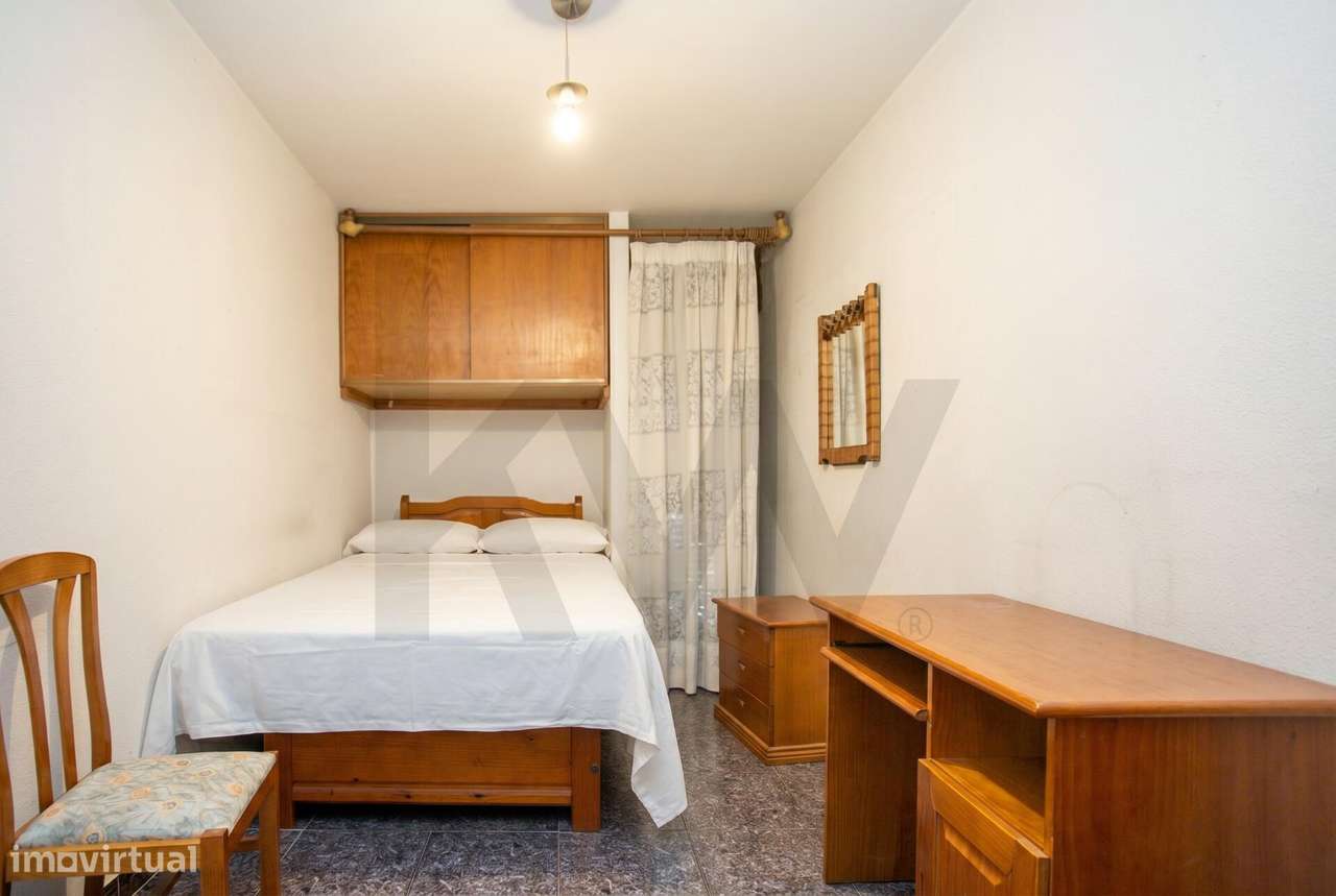 Apartamento T3 Vale da Amoreira, Moita, junto à Pista de Atletismo com-7