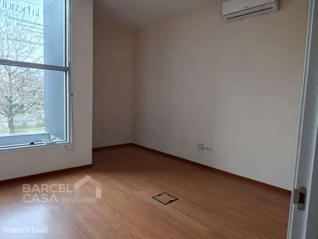 Escritório para arrendar no centro da cidade - Grande imagem: 2/8