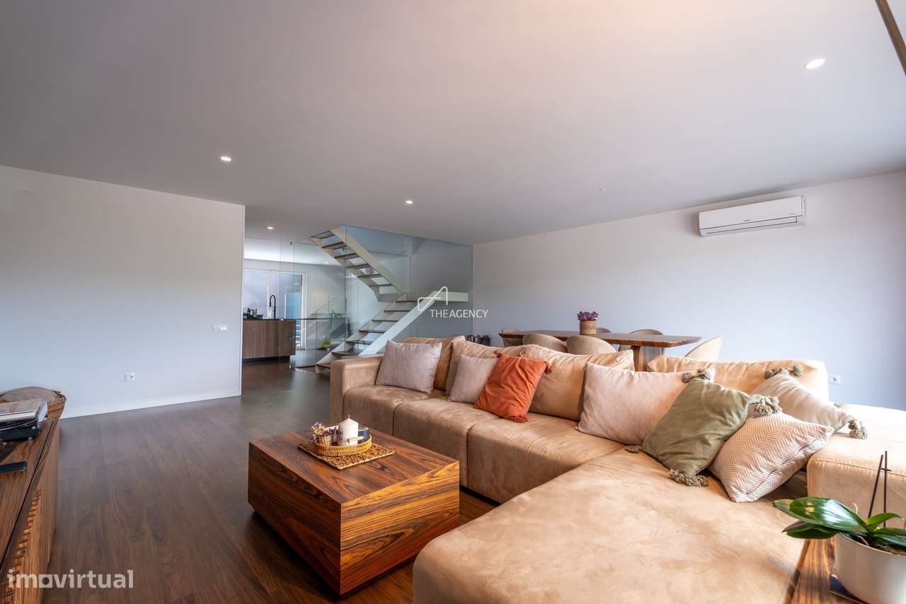 Moradia Nova com Três Quartos e Vista Direta para o rio Douro em Gondo - Grande imagem: 5/24