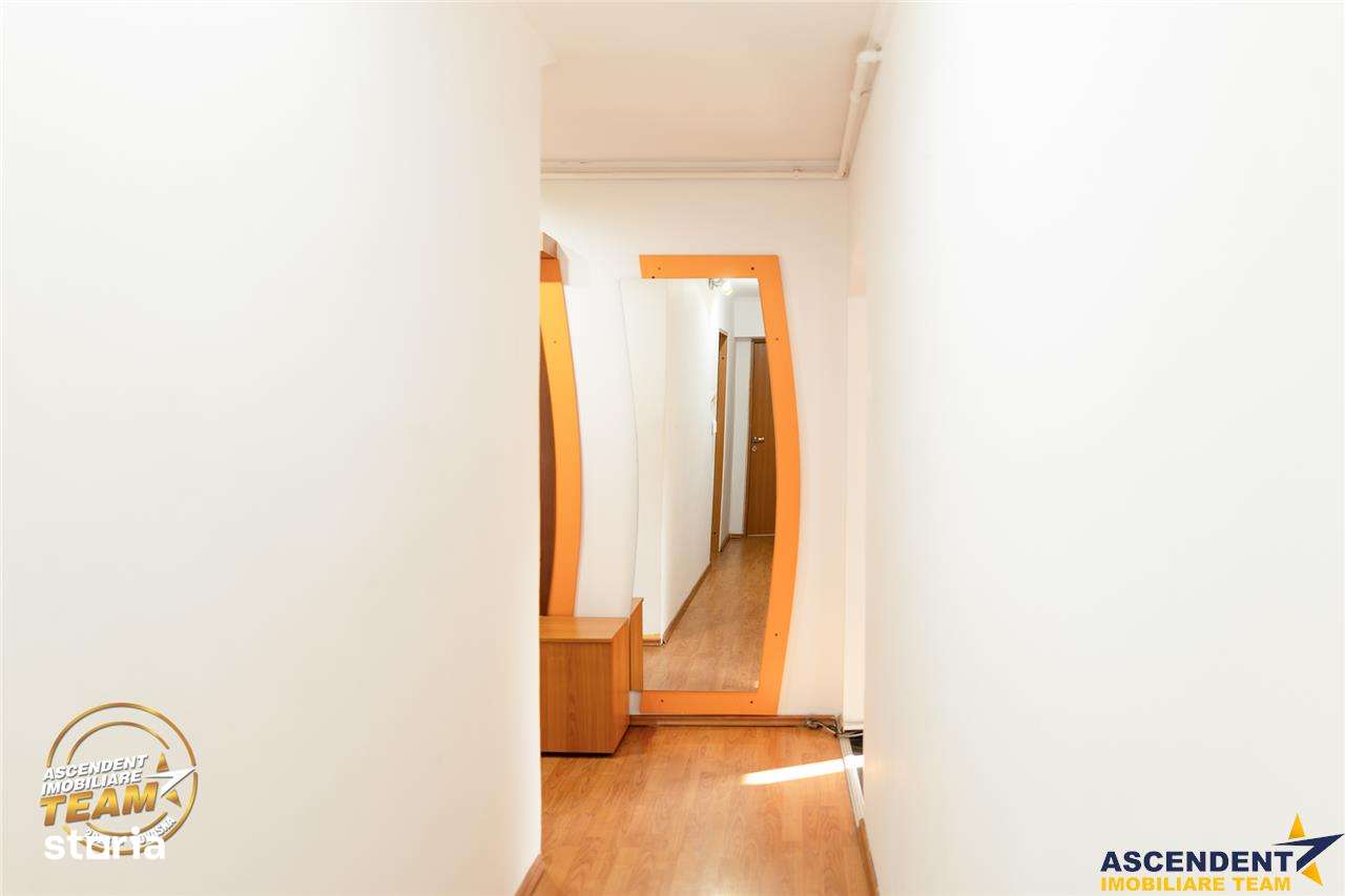 FILM! Apartament 3 camere,decomandat, spatios,luminos,2 bai,Targu Secu - Imagine principală: 5/9