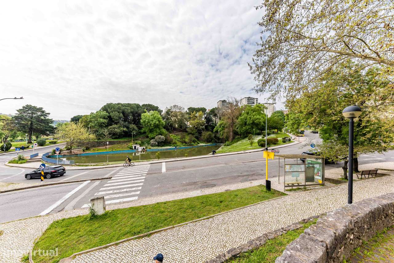 Espaço comercial com excelente exposição solar e ótima localização - Grande imagem: 4/12