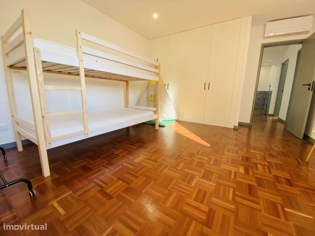 Moradia T3 com Piscina em Sesimbra-28