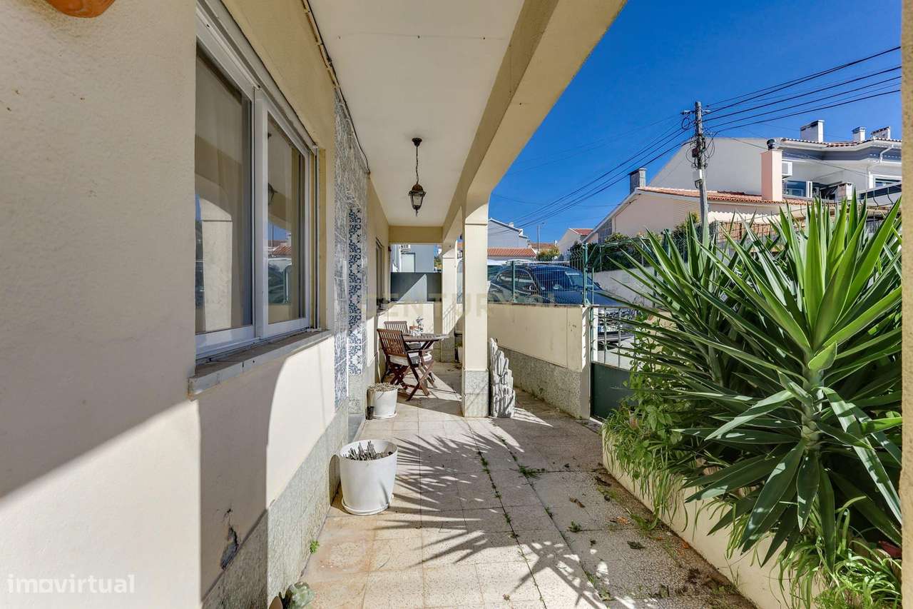 Moradia T4 no Estoril com Garagem e arrecadação - Grande imagem: 5/31