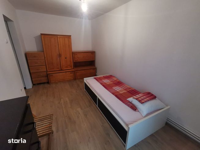 De vanzare apartament 4 camere – Dambovita- 2469-9