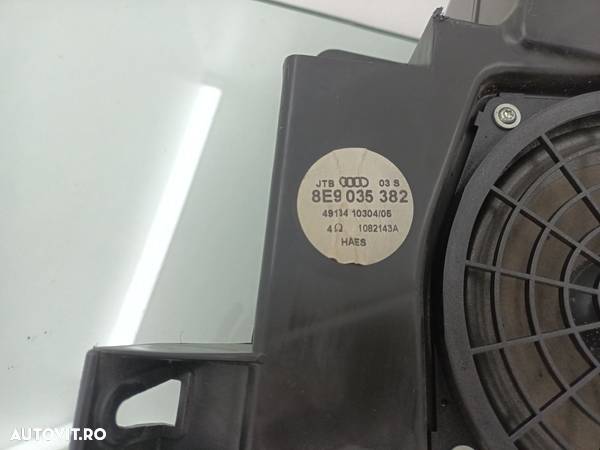 Subwoofer Audi A4 B6 AWX 2001-2004  8E9035382 - 2