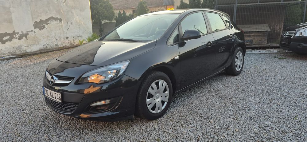 Opel Astra J 1.6 ENERGY 2015