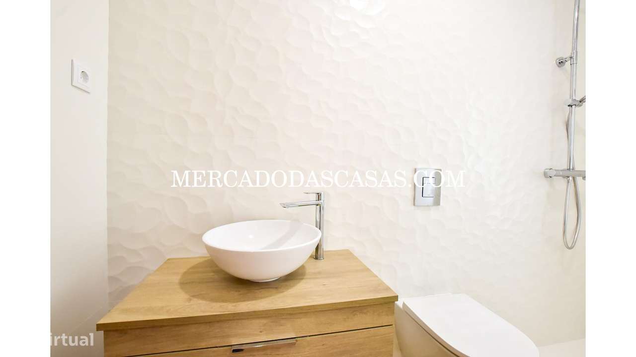 Moradia T3 Nova em S.M.Feira, junto ao castelo-33