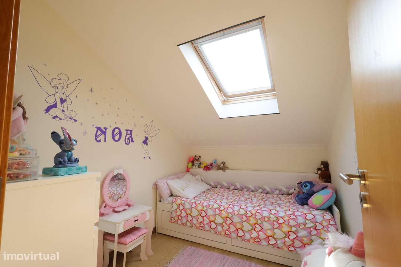 Apartamento Duplex T4 de Prestígio com Vista Rio | Alcochete-17