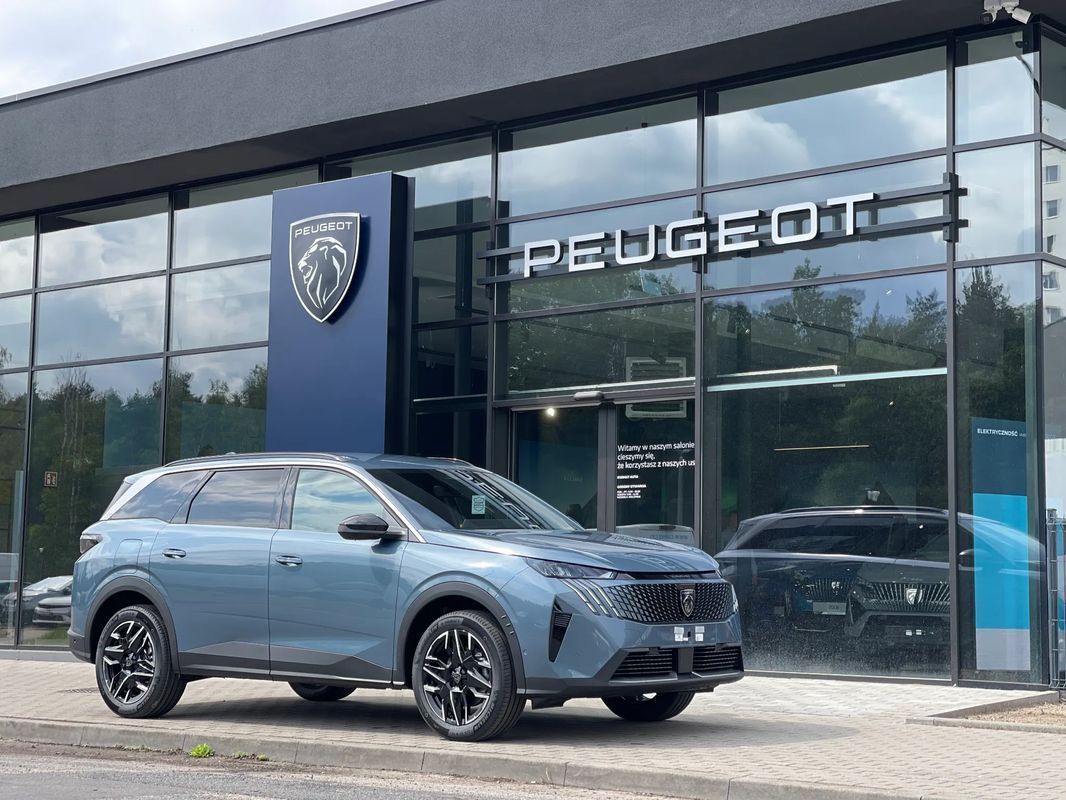 Peugeot 5008 Allure 145KM MHEV