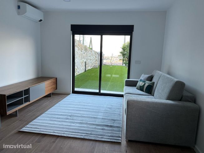 Prédio habitacional com 5 apartamentos arrendados-25