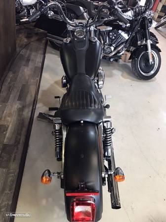 Harley-Davidson Dyna Street Bob - 5