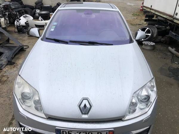 Dezmembrez Renault Laguna 3 an 2008 2.0 150cp Xenon - 7