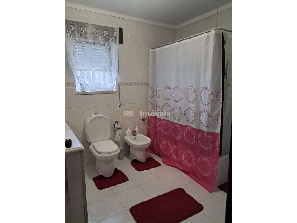 Moradia T4 no Entroncamento-10