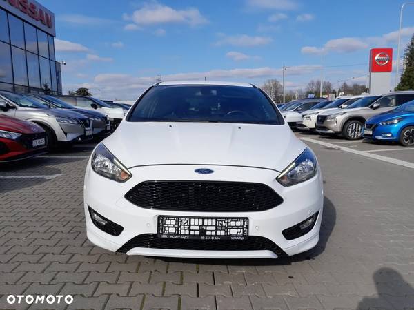 Ford Focus 1.5 EcoBoost Start-Stopp-System ST-LINE - 2