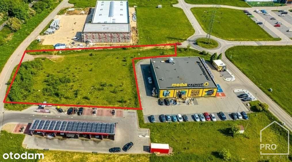 Teren inwestycyjny przy centrum handlowym Arena-3