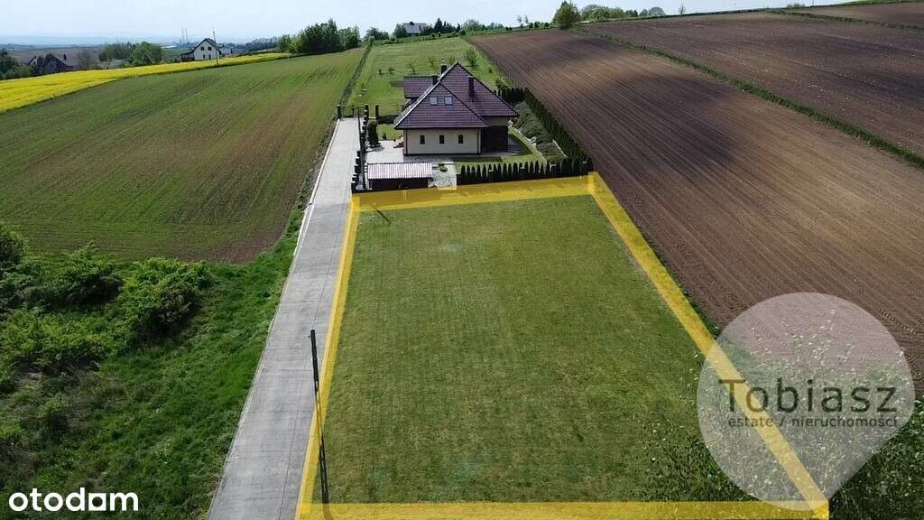 Działka budowlana ok. 41 m x 22 m,  gotowy dojazd-2