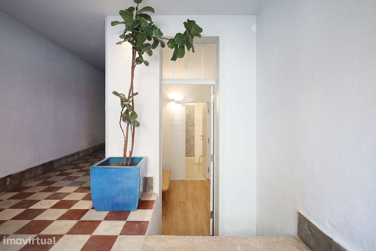 Apartamento T1 – Lapa – 70m2  Renovado – Mobilado - Grande imagem: 5/25