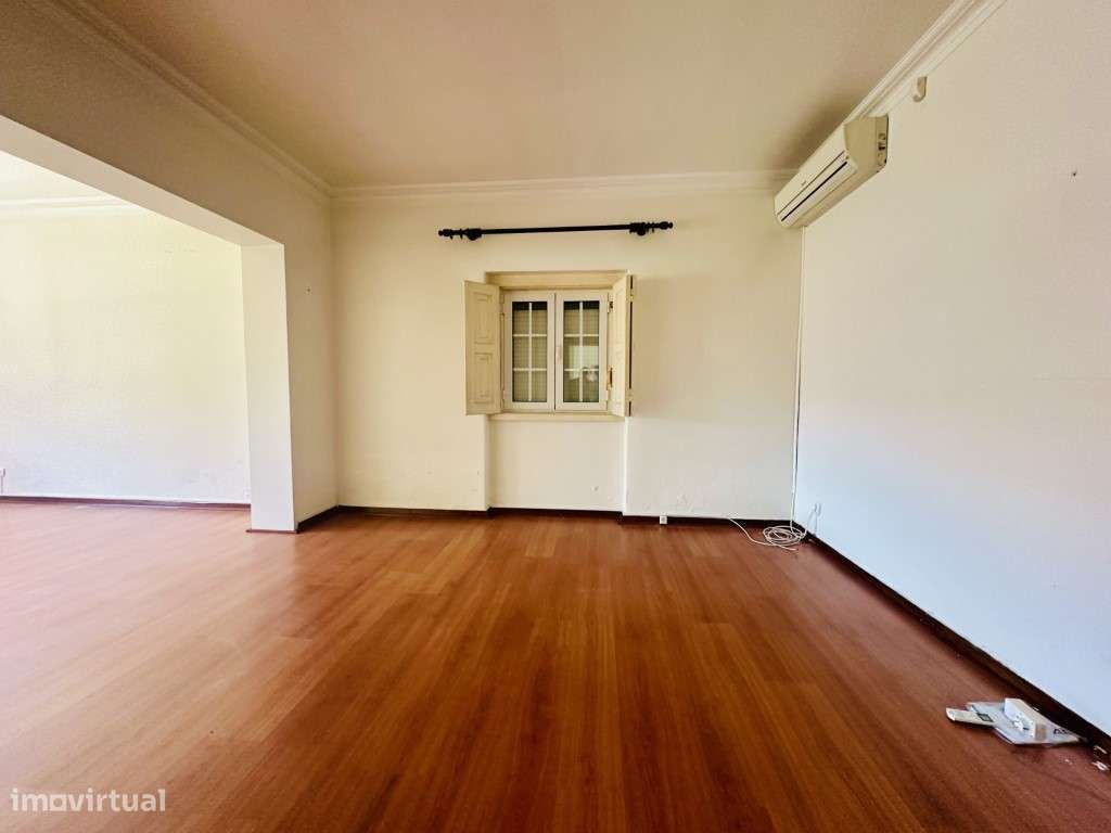 Moradia tipologia T4 - Grande imagem: 4/44