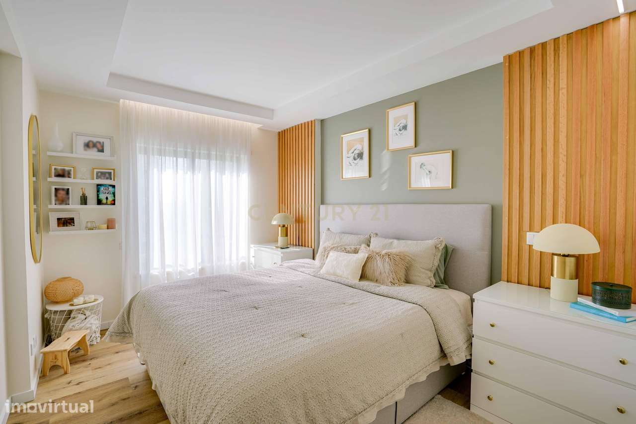 Apartamento T3 na Praça da Concórdia, Montijo-15