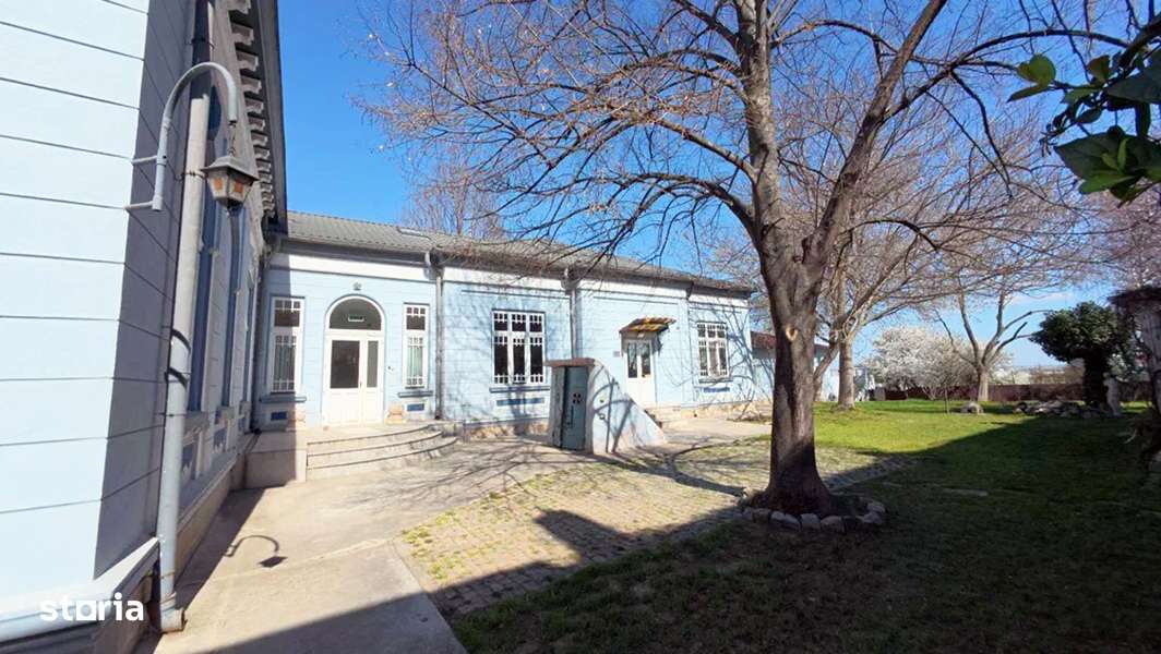 Casa/spatiu comercial/birouri900mp, teren1235mp, langa Primaria Galati-0