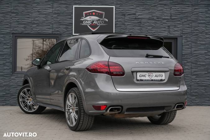 Porsche Cayenne Diesel Platinum Edition - 3