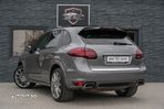 Porsche Cayenne Diesel Platinum Edition - 3