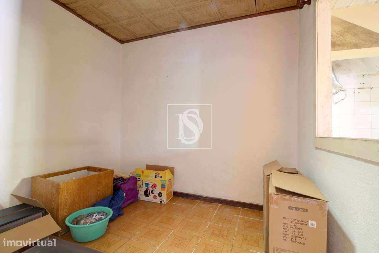Moradia T2 para Reabilitação- Pedrouços-15