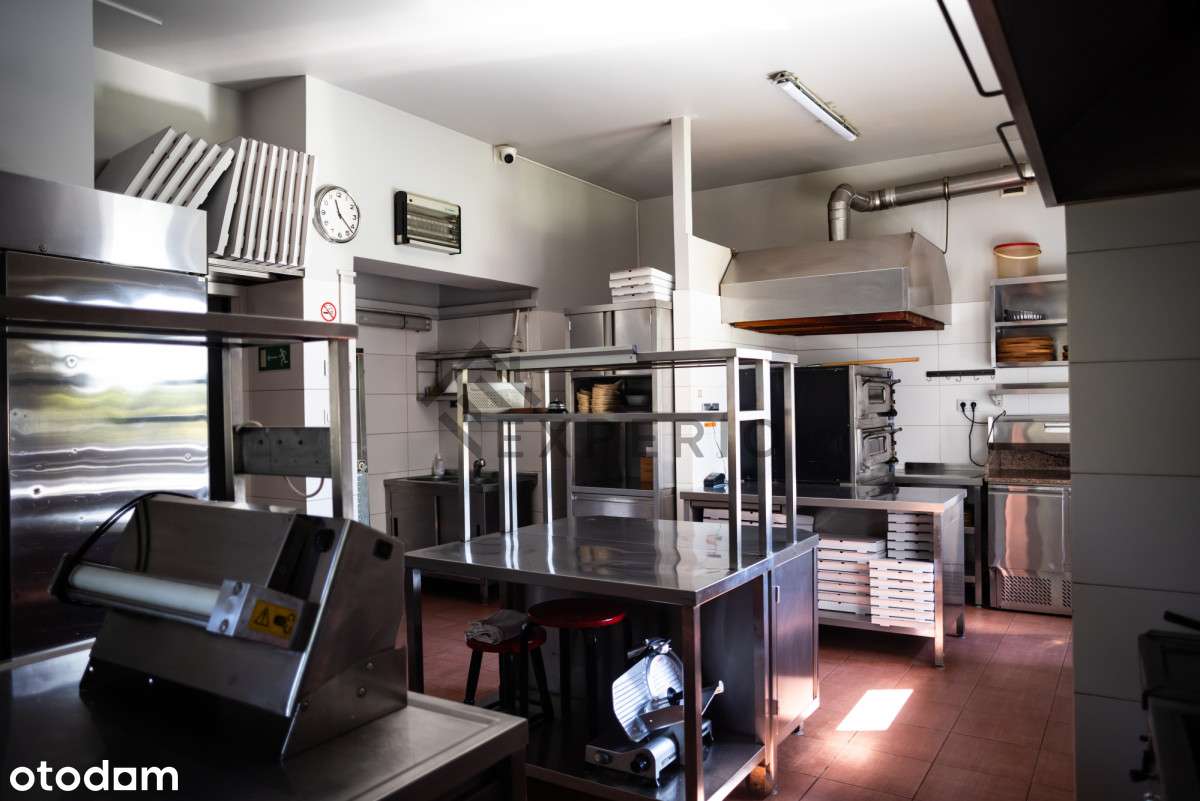 klimatyczna Restauracja + Mieszkanie, Dom Milicz-12