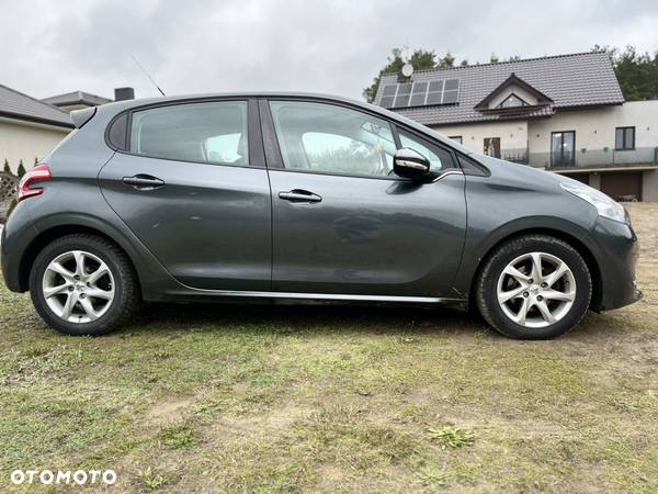 Peugeot 208 E-HDi 92 Stop&Start Style - 4