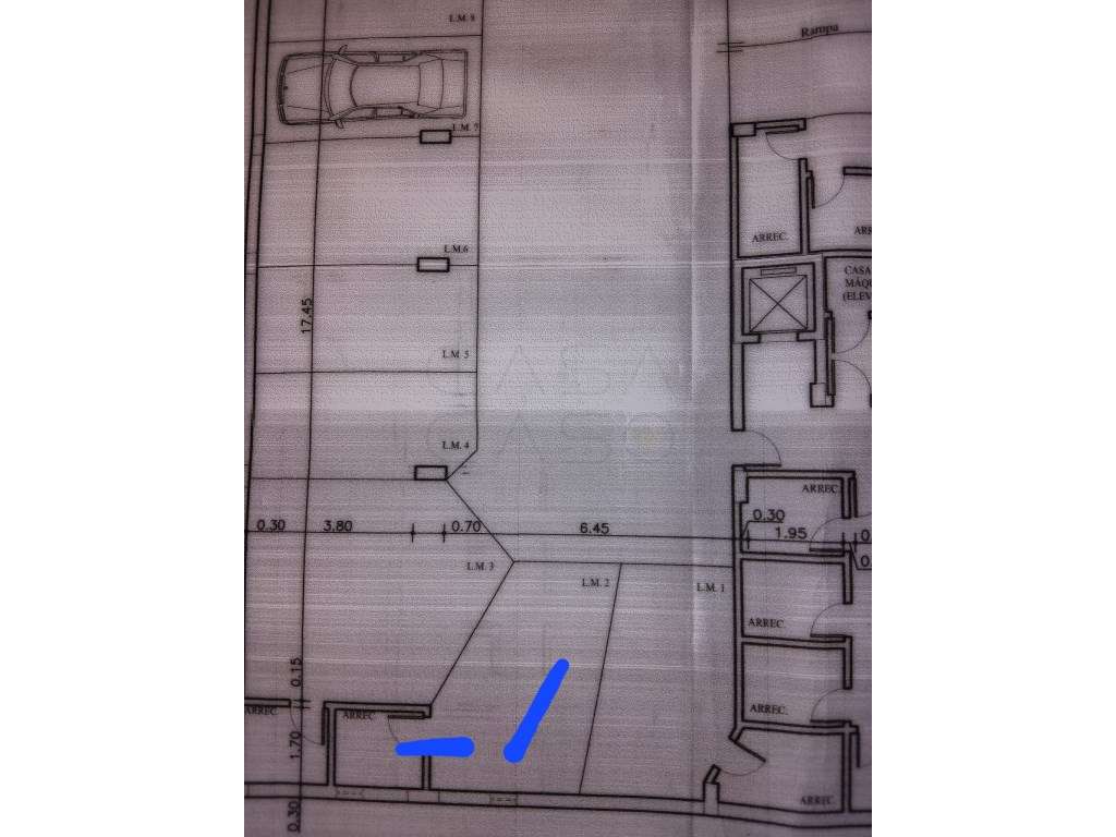 Apartamento com 3 assoalhadas, parqueamento e arrecadação no Bairro...-26