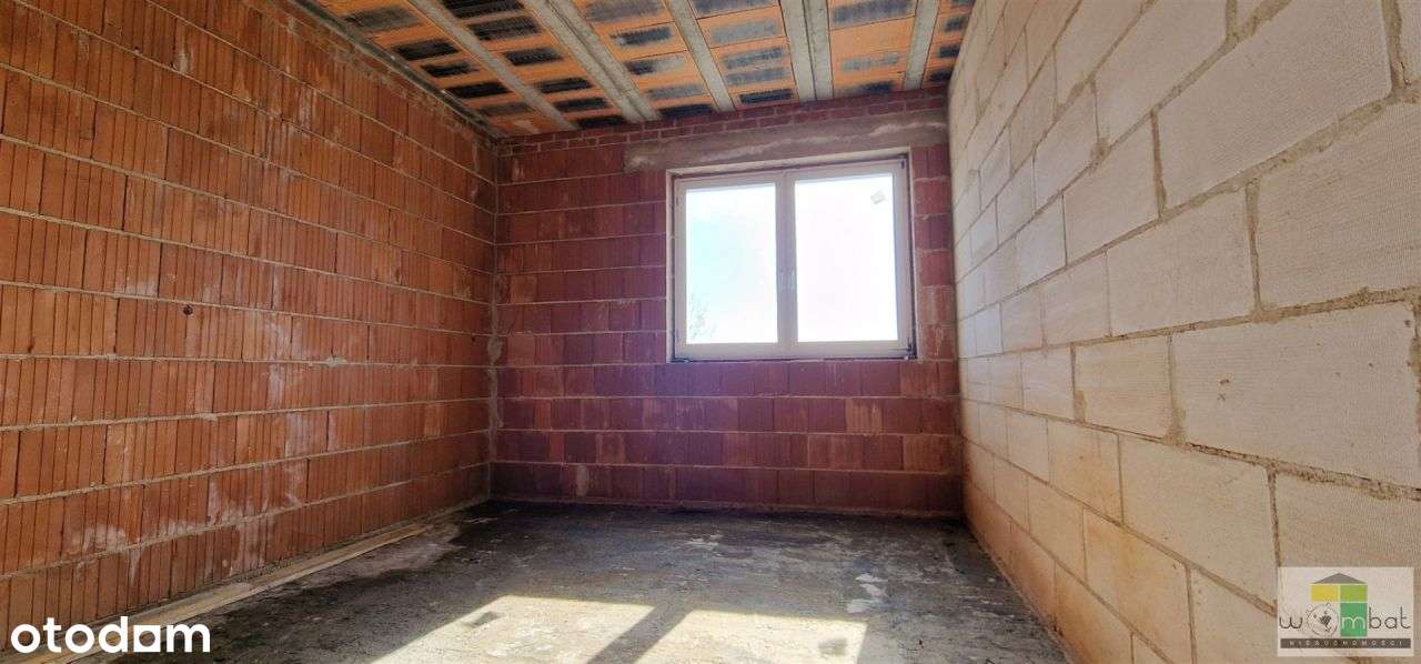 Dom z dużą działką w stanie surowym zamkniętym-17