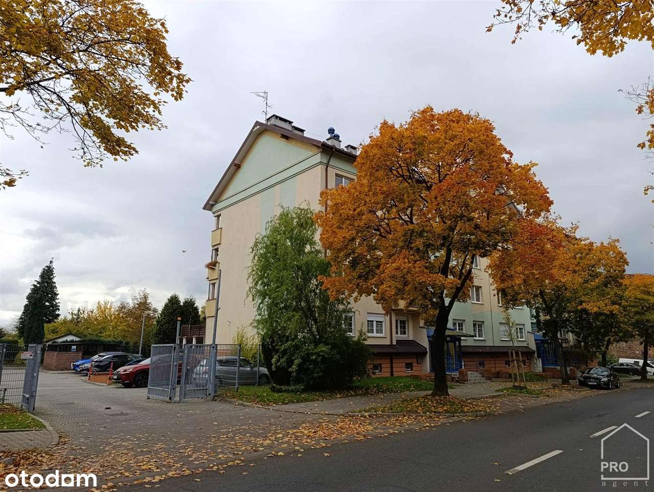 Dwupoziomowe mieszkanie w pobliżu radiostacji-15