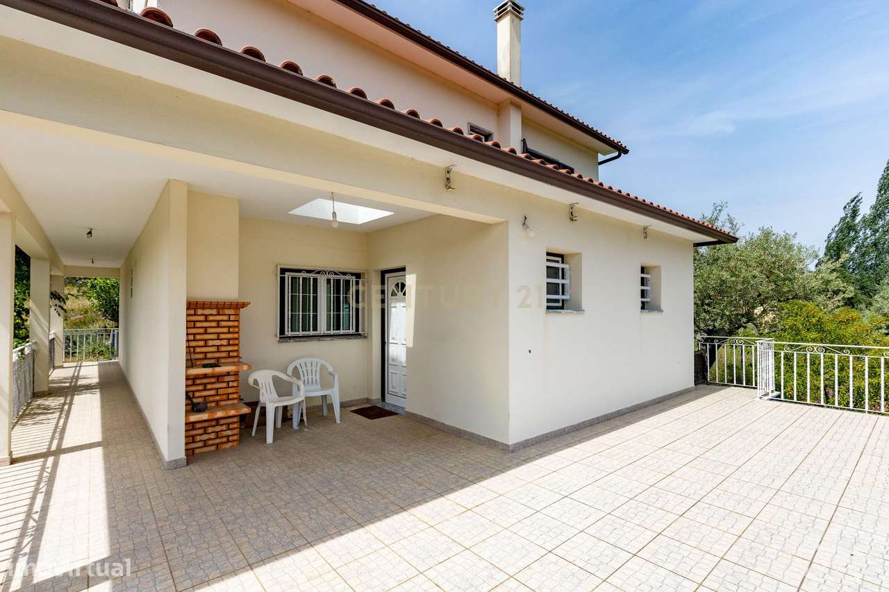 Encantadora moradia T-4 em Pipa, Vila Cã, Pombal - Oportunidade Única-25