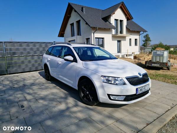 Skoda Octavia 2.0 TDI 4x4 Ambition DSG - 4