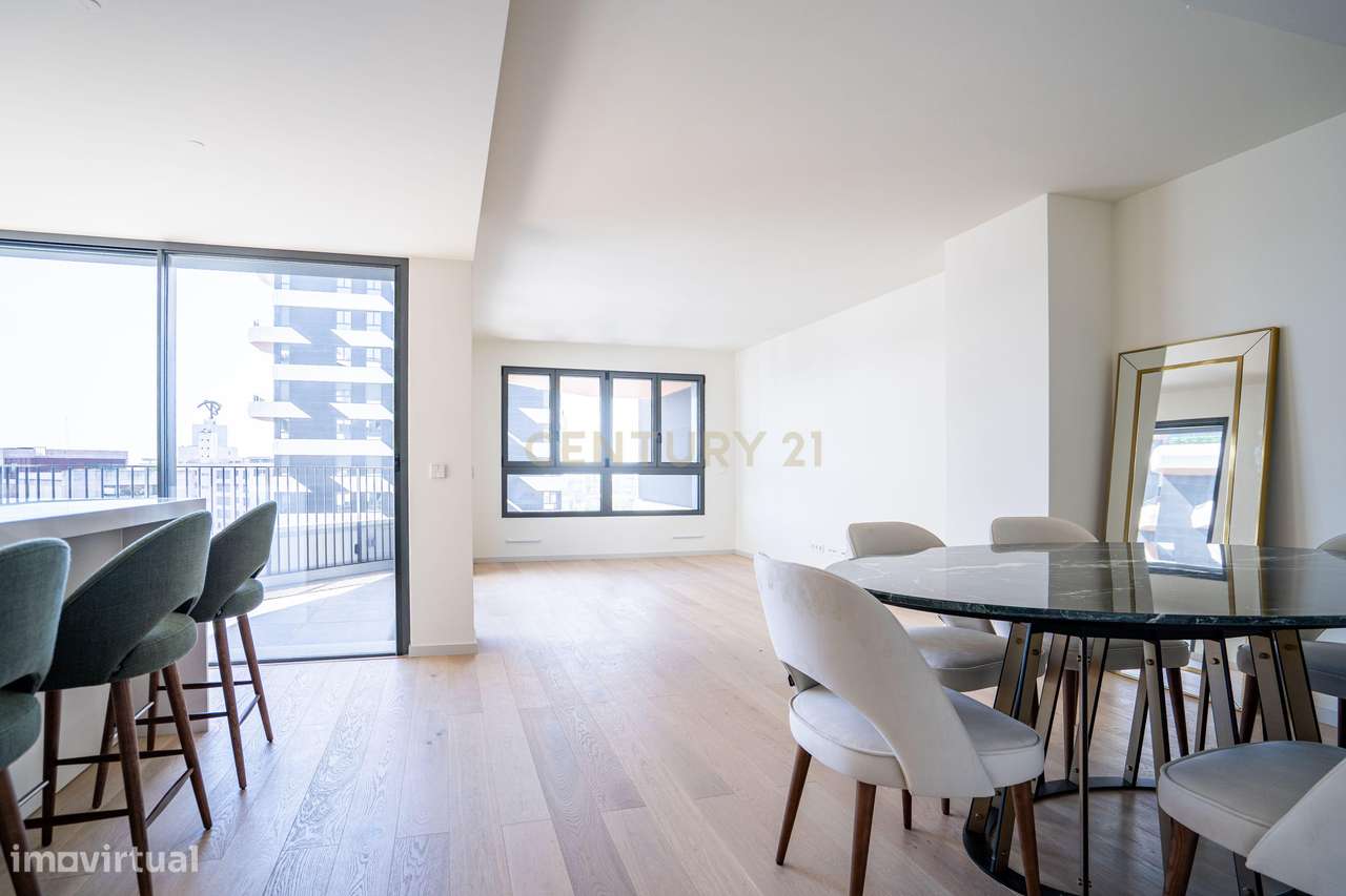 Apartamento T2 - Distrikt - Parque das Nações - Condomínio Fechado com - Grande imagem: 4/33