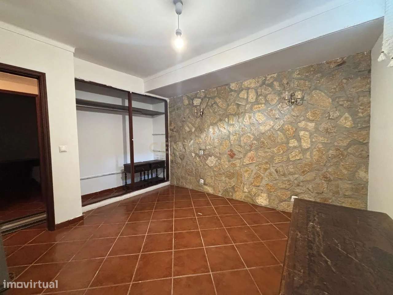 Moradia T5 com Jardim e Vista para o Rio em Venda de São José, Alberga-7